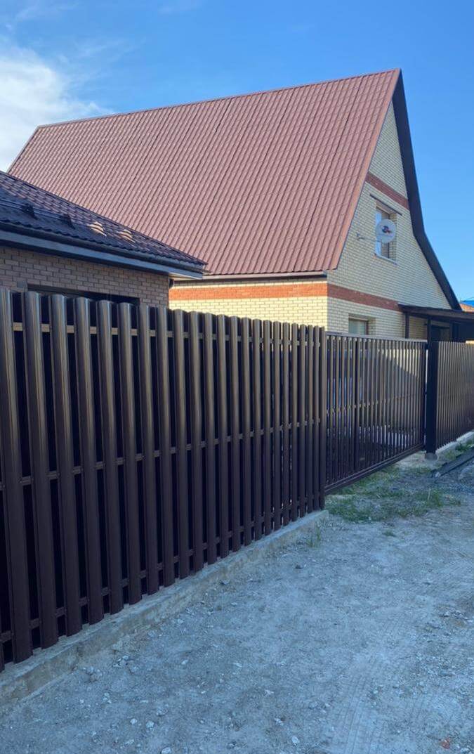 забор из штакетника шоколад фото2 в Туркестане