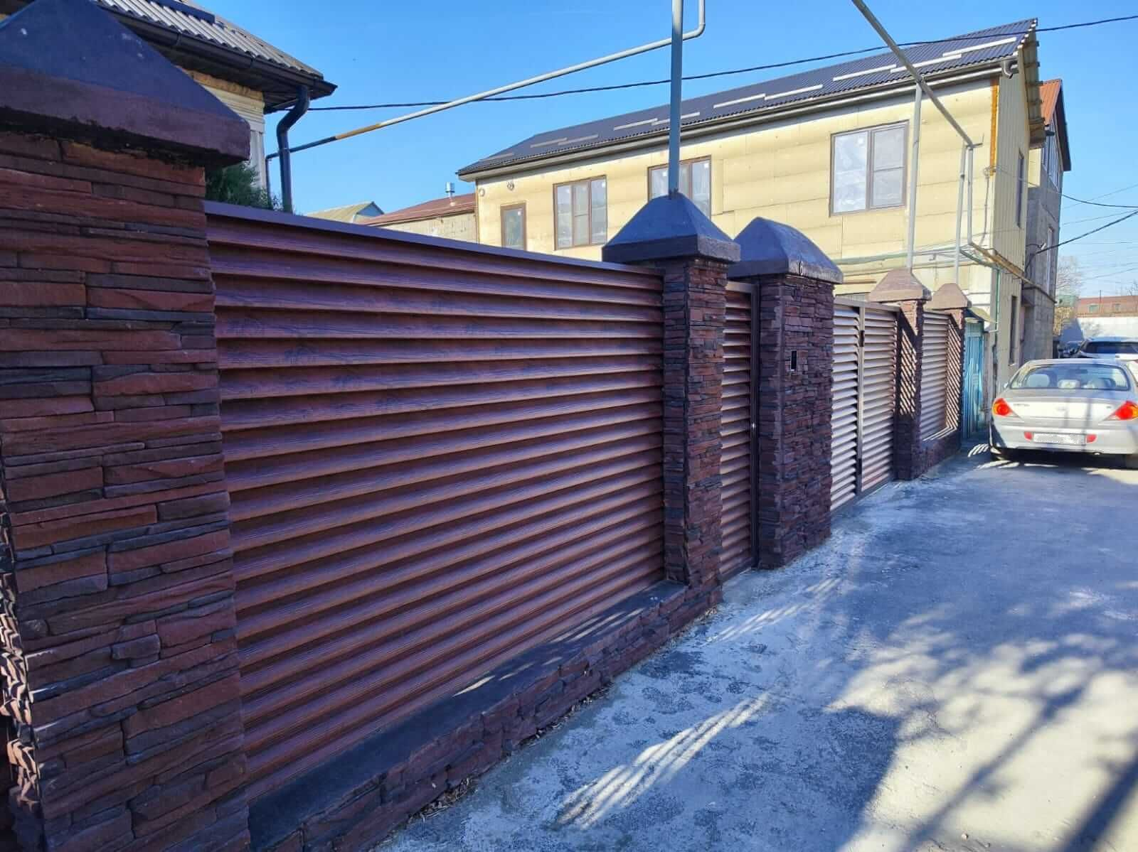 Забор с ламелями Еврожалюзи 43м Красный Каштан Printech фото 1 в Туркестане