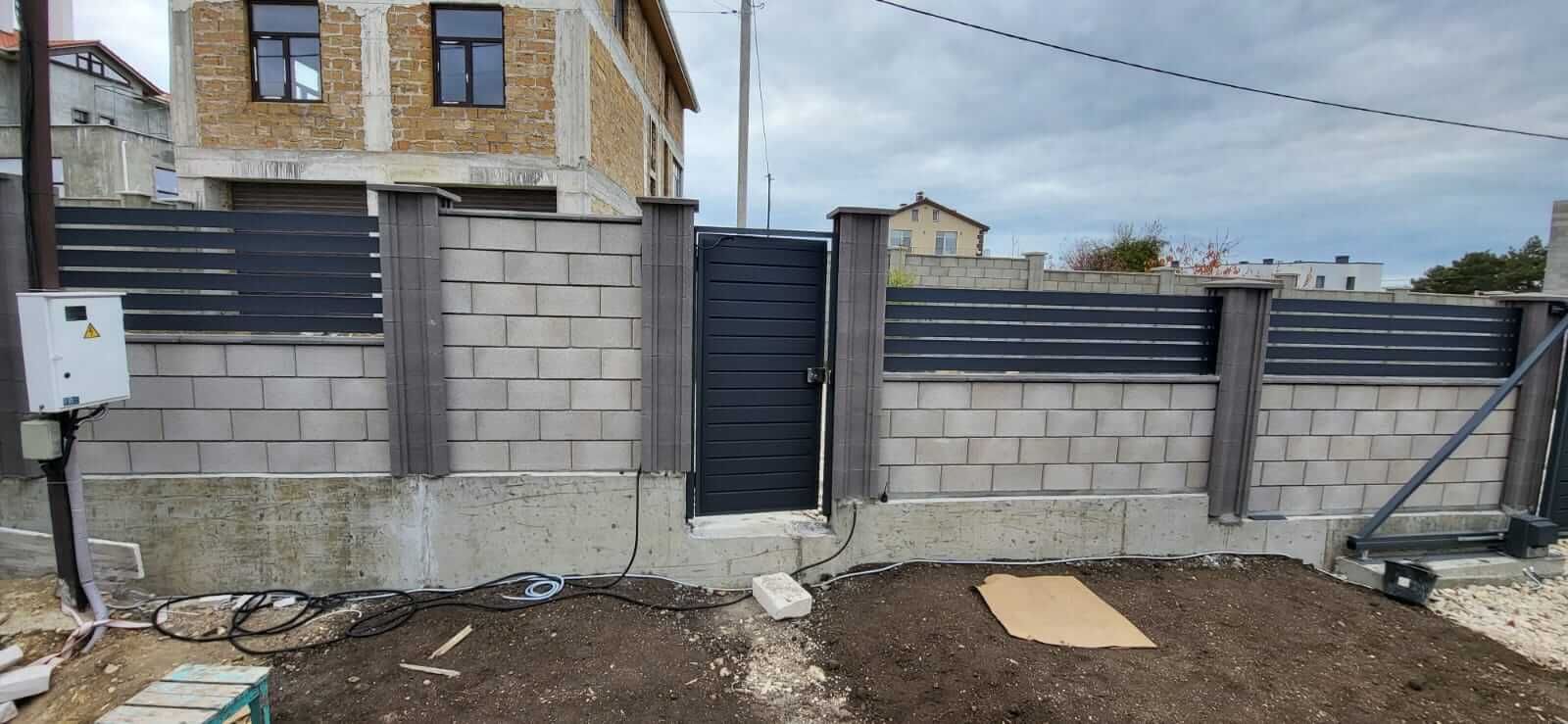 Забор-ранчо из металлопланкена 28м RAL7024 Серый Графит МАТТЕ фото 6 в Туркестане