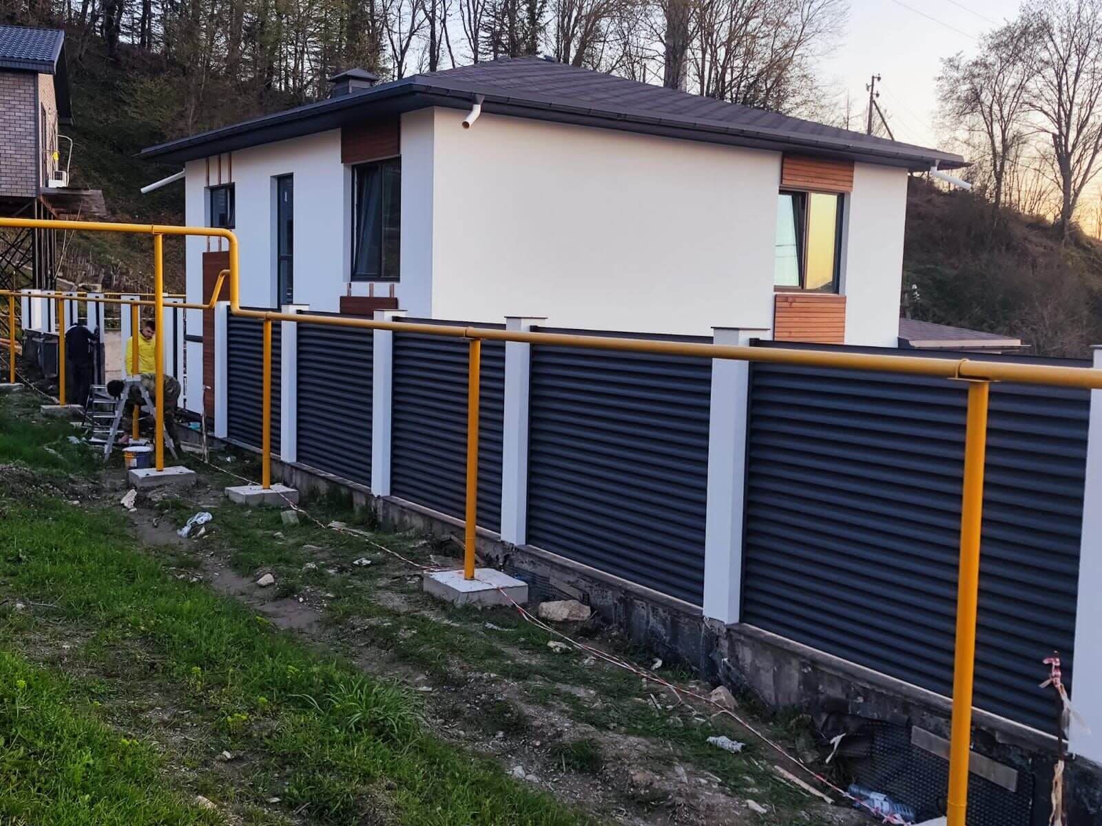Забор-жалюзи 57м RAL7024/7024 Серый Графит двусторонний фото 2 в Туркестане
