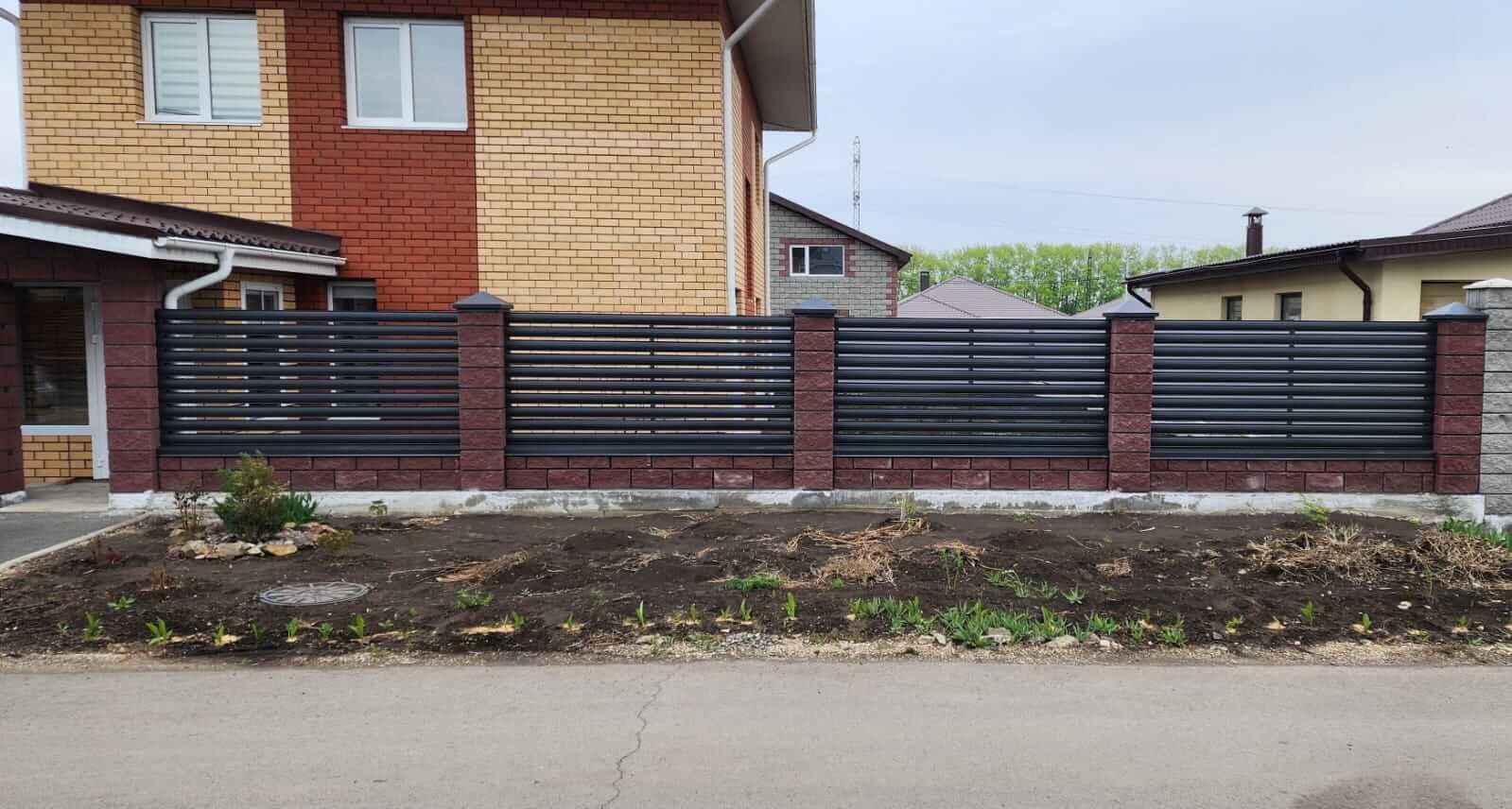 Забор-ранчо из штакетника 21м RAL7024/7024 Серый Графит МАТТЕ фото 8 в Туркестане