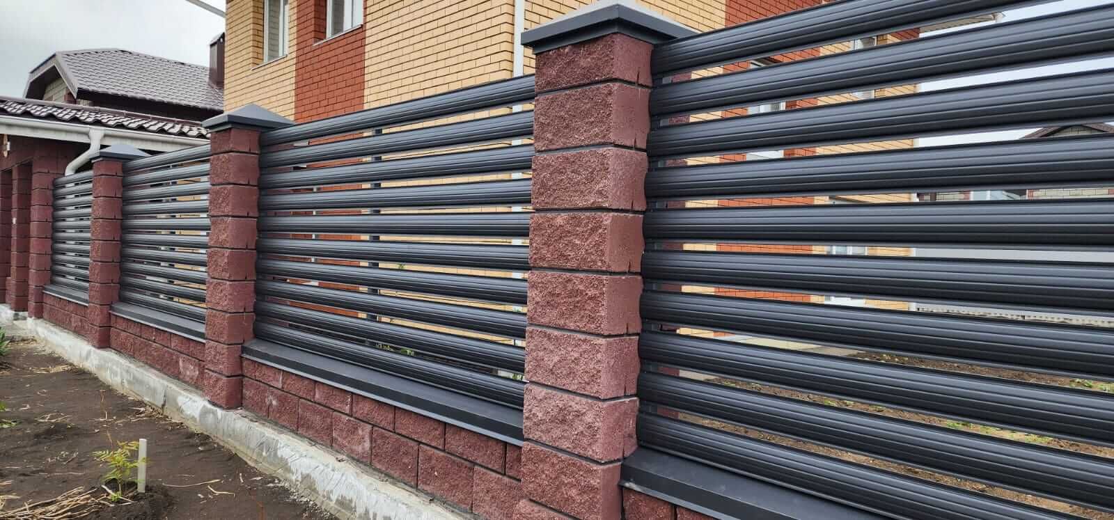Забор-ранчо из штакетника 21м RAL7024/7024 Серый Графит МАТТЕ двусторонний в Туркестане
