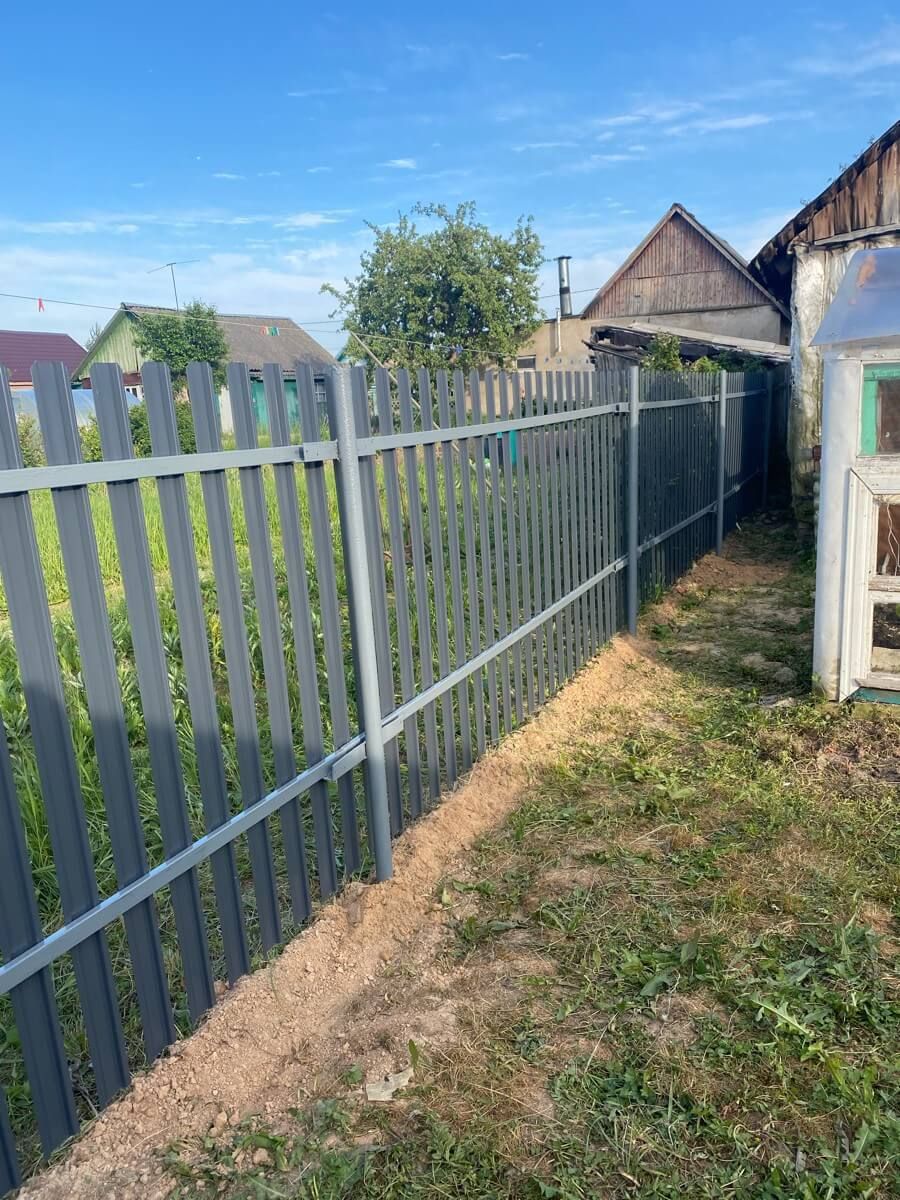 Забор из п-образного штакетника 15м RAL7024/7024 Серый Графит двусторонний в Туркестане