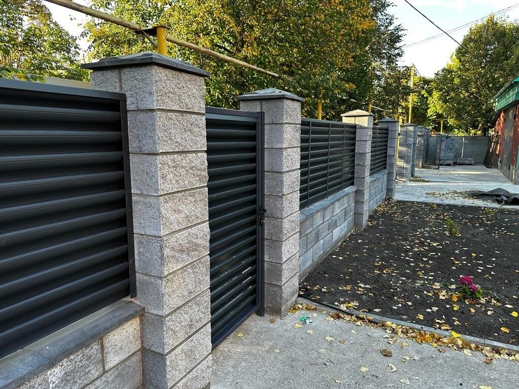 Забор-жалюзи 19м RAL7024/7024 Серый Графит двусторонний MATTE фото 1 в Туркестане