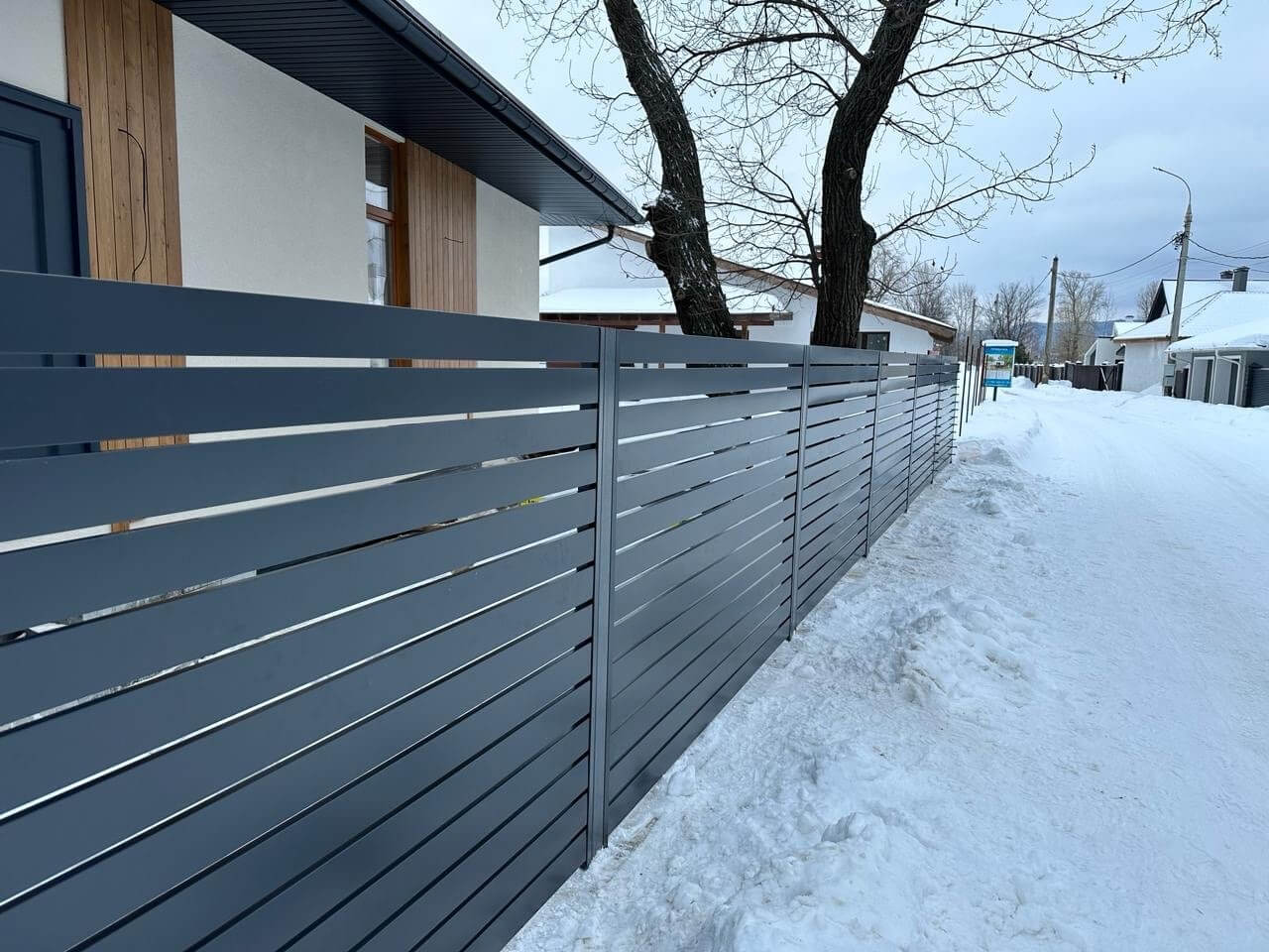 Забор-ранчо из металлопланкена 37м RAL7024 Серый Графит фото 5 в Туркестане
