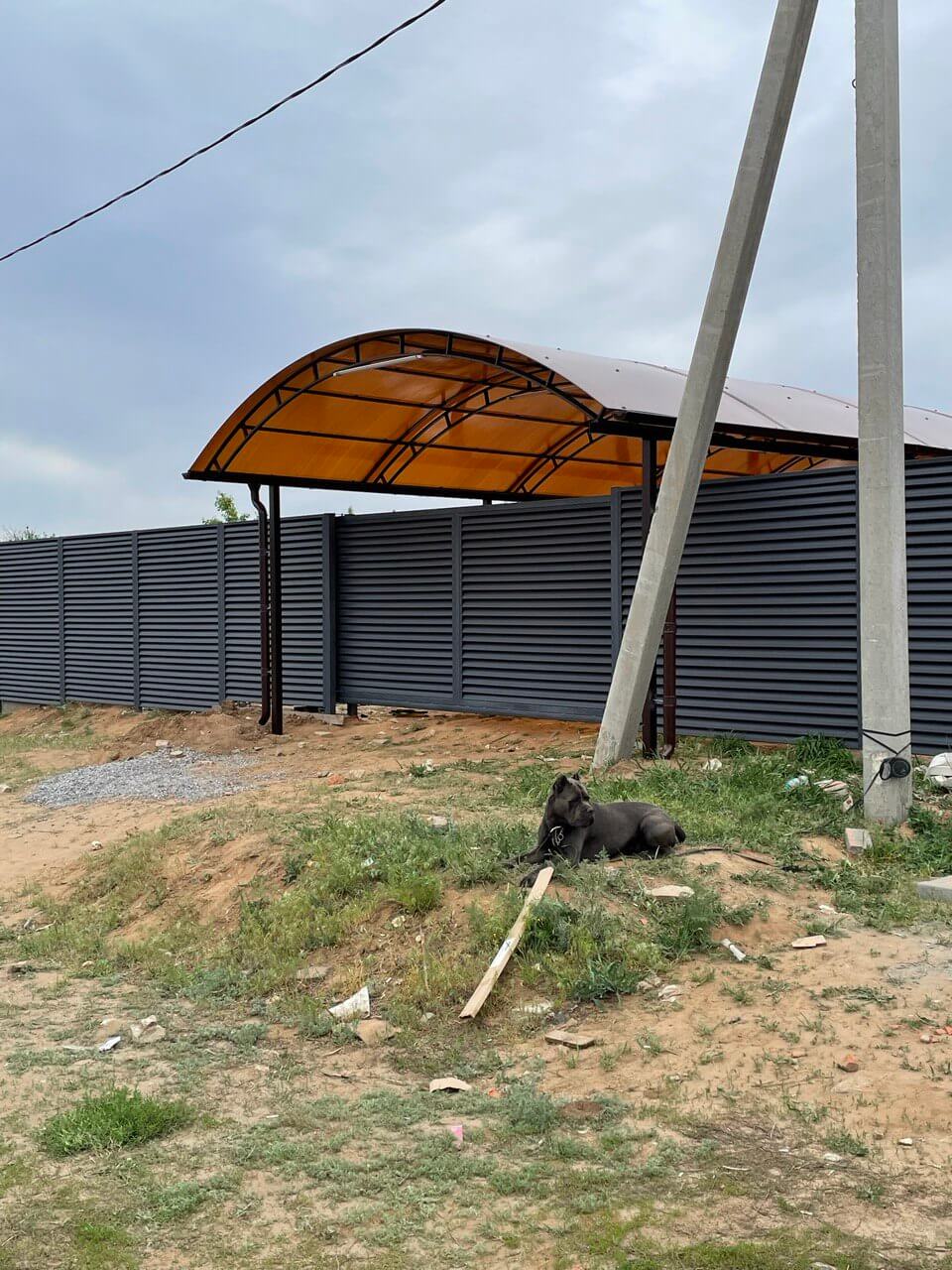 Забор из ламелей еврожалюзи 24м RAL7024 Серый Графит МАТТЕ фото 1 в Туркестане