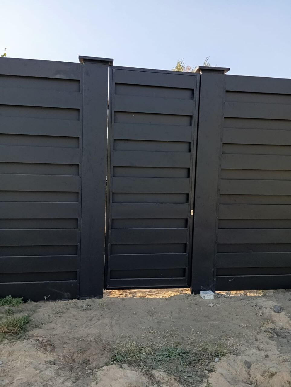 Забор-ранчо из металлопланкена 37м RAL9005 Черный МАТТЕ фото 3 в Туркестане