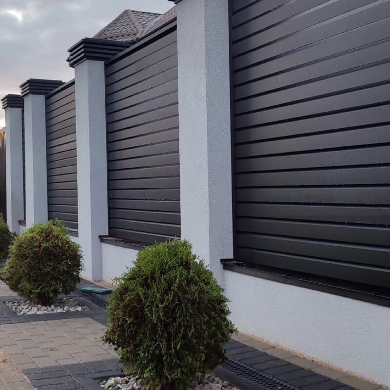Забор-жалюзи из ламелей Хай-Тек 33м RAL9005/9005 Черный двусторонний МАТТЕ фото 6 в Туркестане