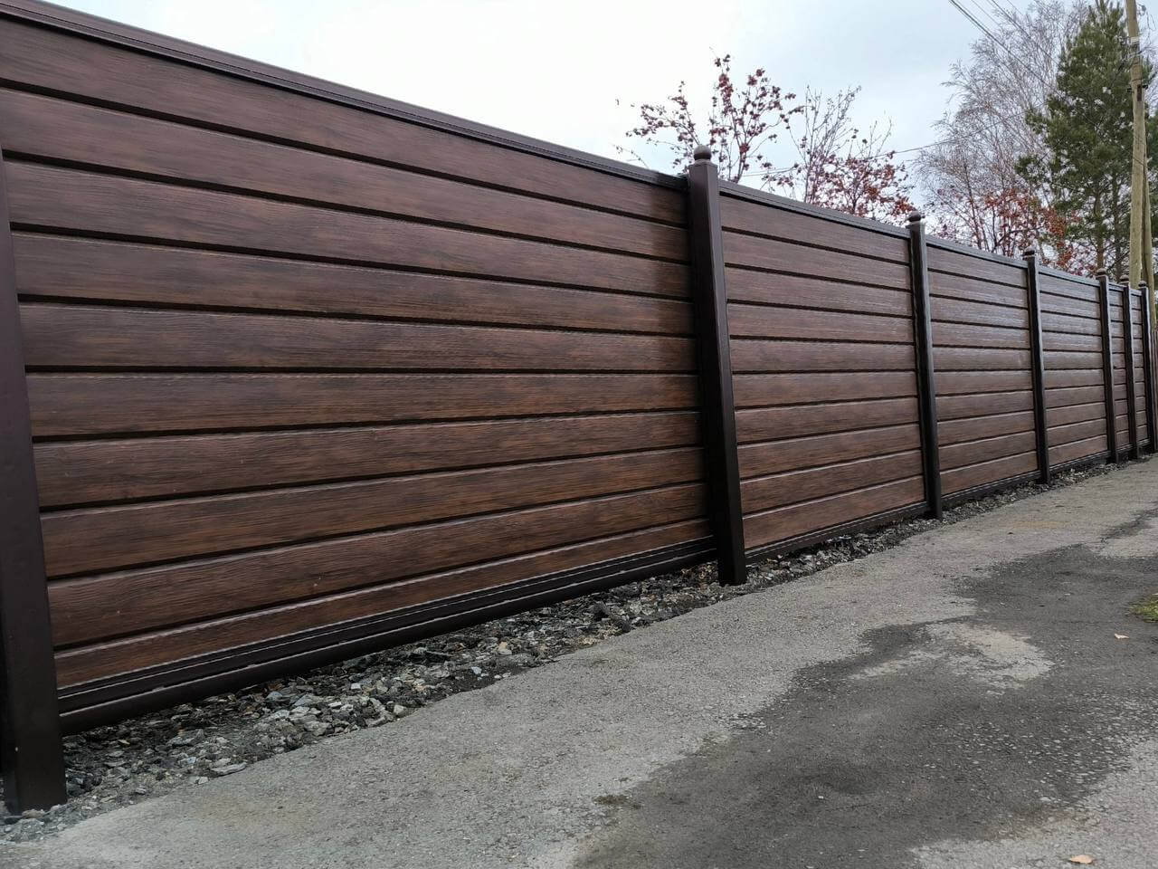 Забор из металлосайдинга Евро-Брус 46м Античное Дерево Принтек фото 5 в Туркестане