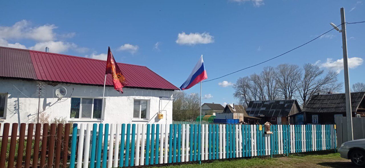 Забор из евроштакетника 16м RAL5021 Морская Волна, RAL9003 Белый фото 1 в Туркестане