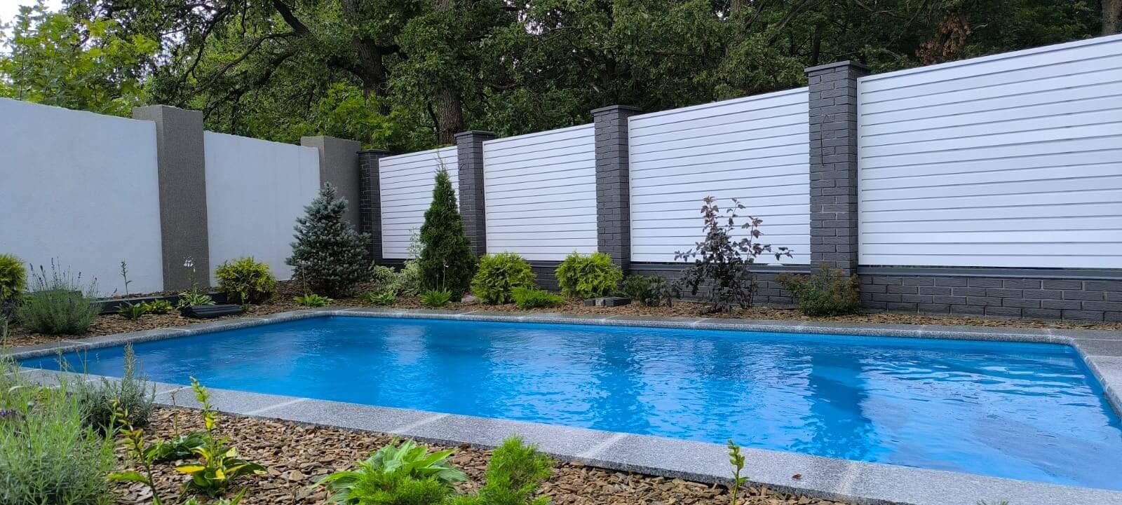 Забор-жалюзи из ламелей Хай-Тек 54м RAL9003 Белый фото 4 в Туркестане