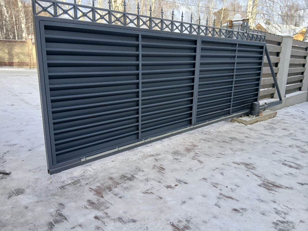 Входная группа из ламелей Хай-Тек RAL7024/7024 Серый Графит двусторонний МАТТЕ фото 8 в Туркестане