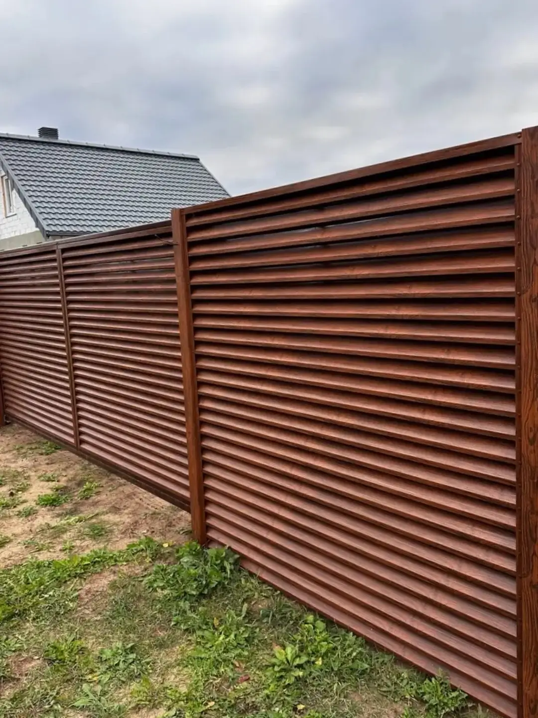 Забор-жалюзи из ламелей ЭКО-Z 58м Темный Дуб 3D Принтек фото 1 в Туркестане