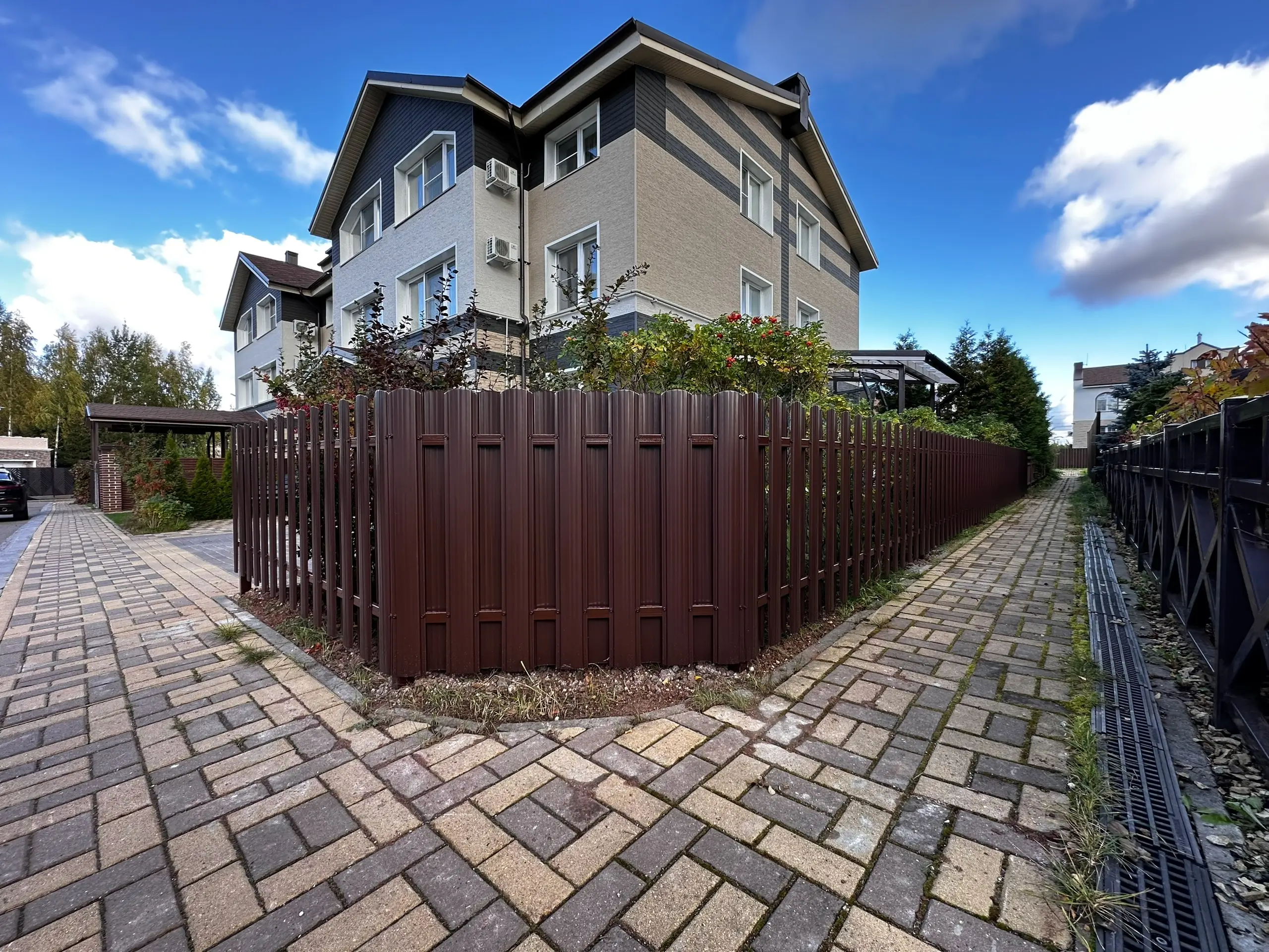 Заборчик из евроштакетника 18м RAL8017/8017 Шоколад двусторонний фото 1 в Туркестане